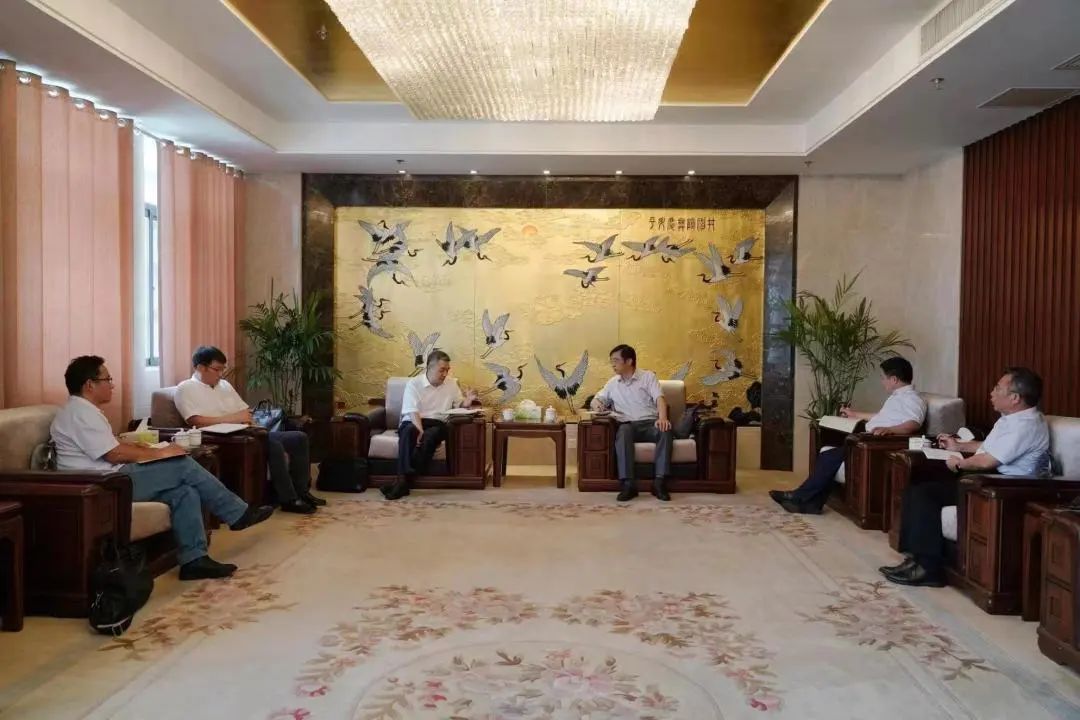 赏金国际集团党委书记、董事长章朝阳会见中石油储气库公司执行董事、党委书记熊建嘉